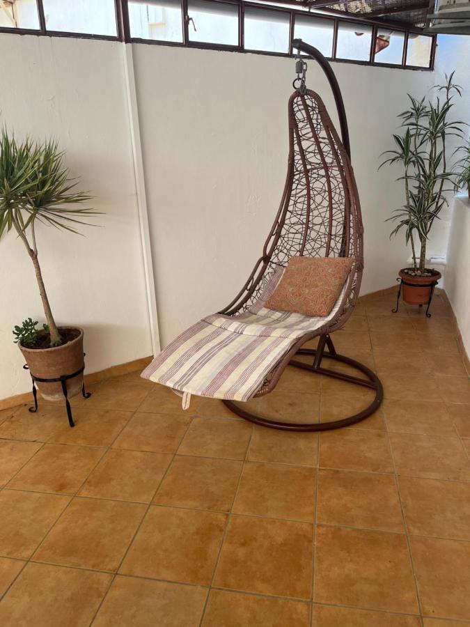 Appartement Elegant Et Climatise Au Centre Avec Terrasse - Proche Plage Et Attractions ! Tanger Exteriör bild