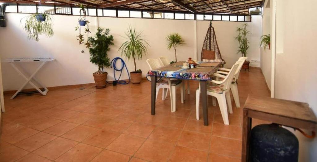 Appartement Elegant Et Climatise Au Centre Avec Terrasse - Proche Plage Et Attractions ! Tanger Exteriör bild