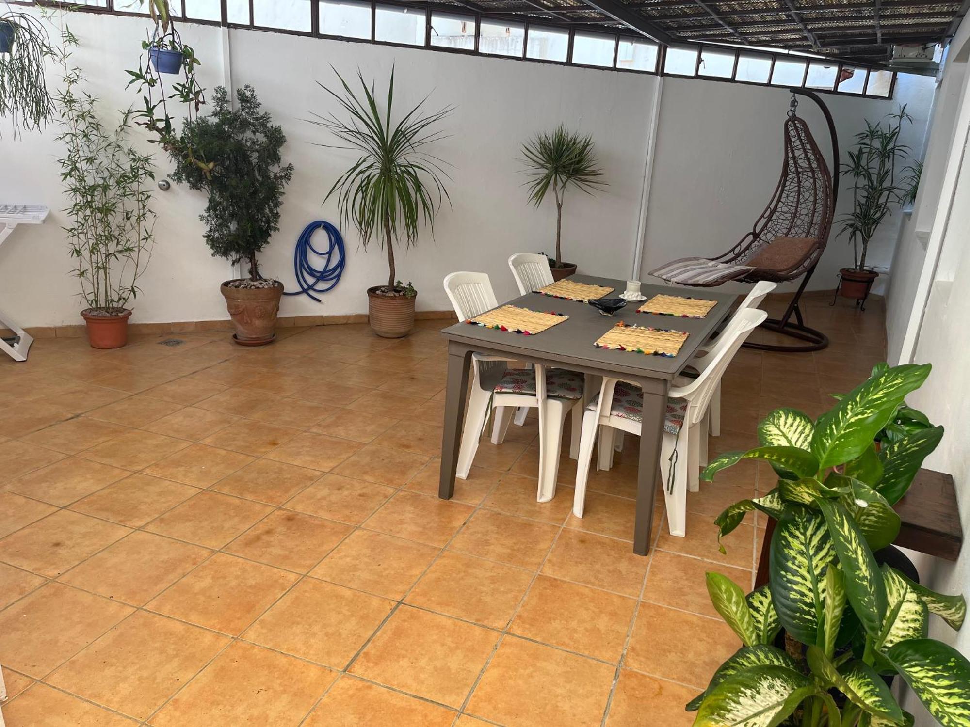 Appartement Elegant Et Climatise Au Centre Avec Terrasse - Proche Plage Et Attractions ! Tanger Exteriör bild